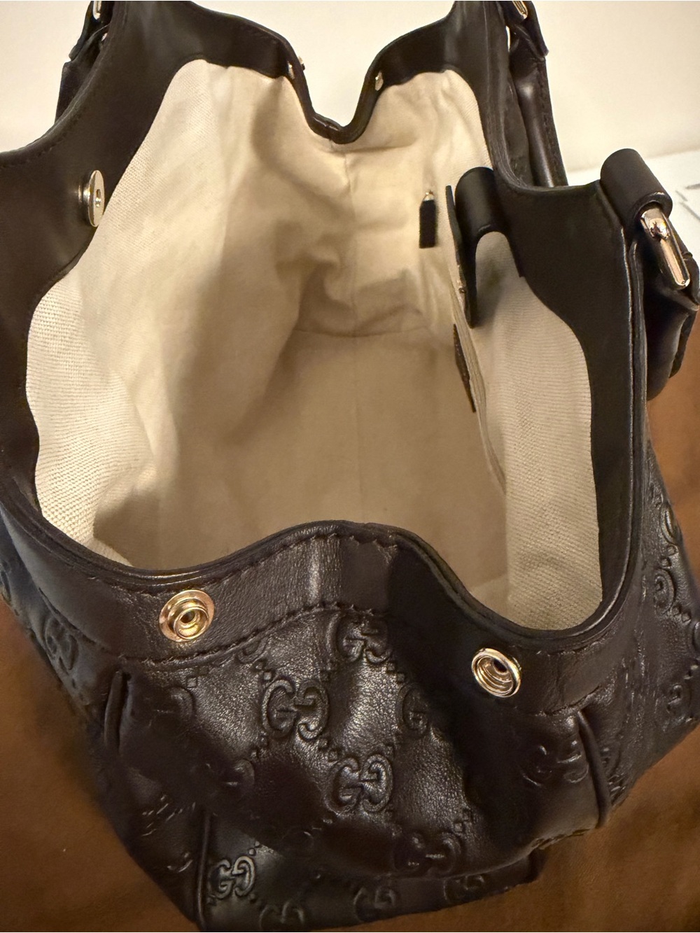 Gucci Brown GG Embossed Leather Shoulder Bag - Picture 10 of 16